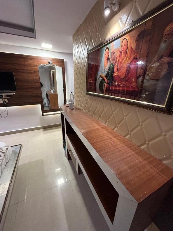 The Peach Tree Rooms Mount Abu Esterno foto