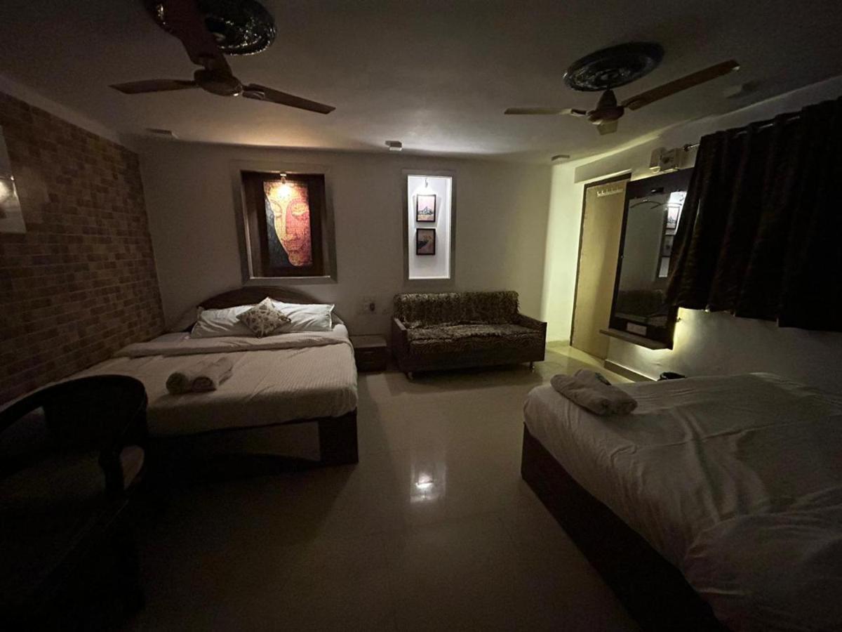 The Peach Tree Rooms Mount Abu Esterno foto