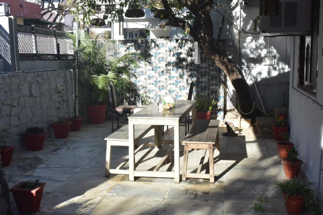 The Peach Tree Rooms Mount Abu Esterno foto