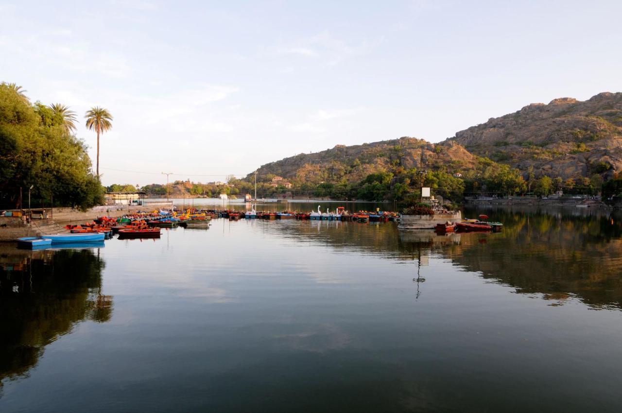 The Peach Tree Rooms Mount Abu Esterno foto